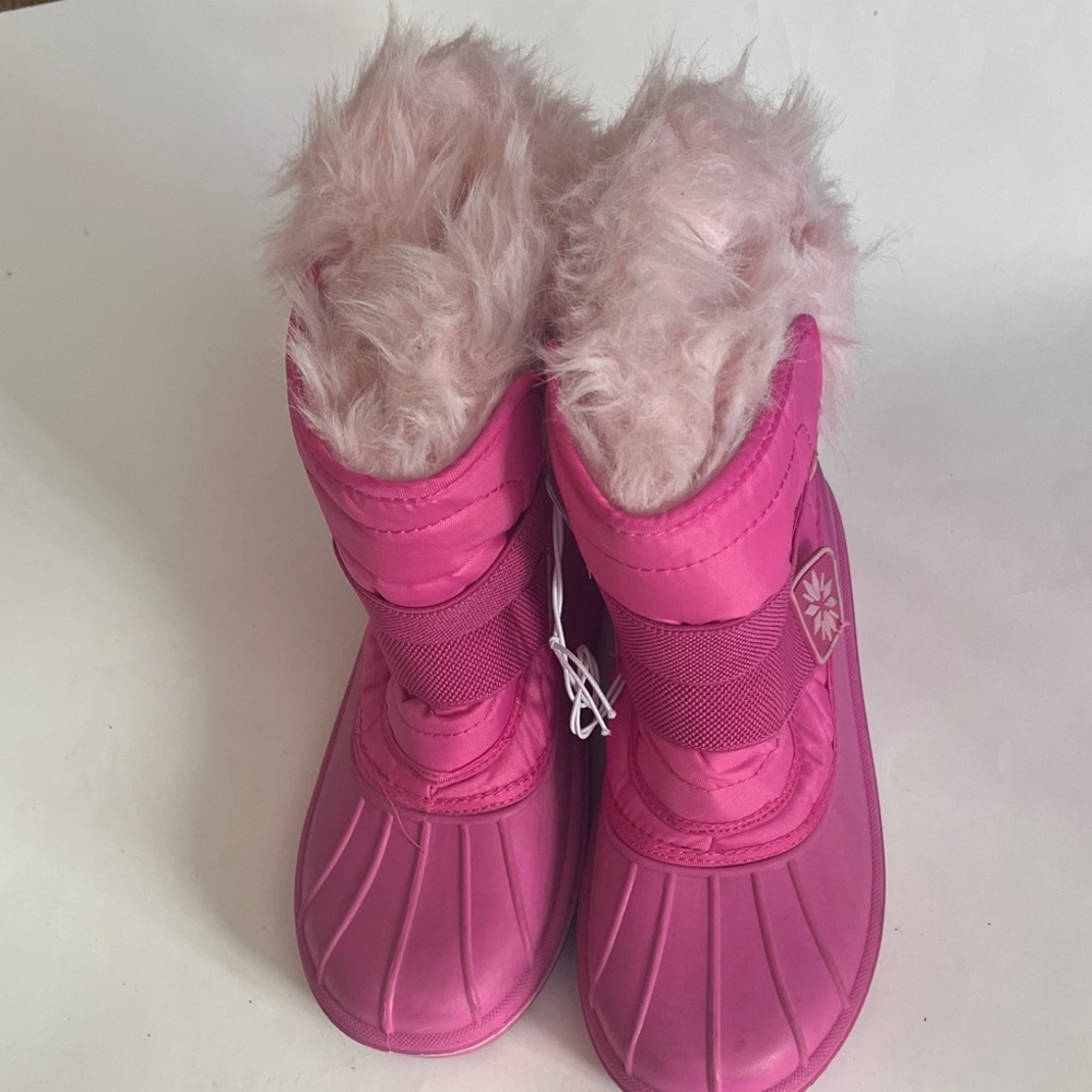 Circo Fuchsia Kids Boots with Fluffy Lining